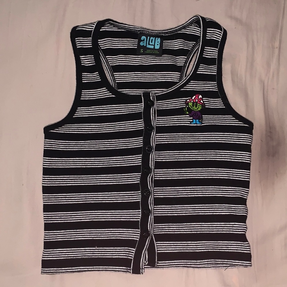 Small button up mushroom crop top :)
